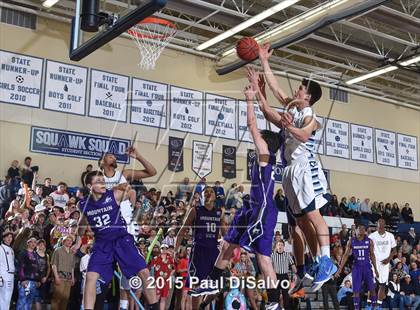 Thumbnail 1 in Valor Christian vs. Mountain View (CHSAA 4A 1st Round) photogallery.
