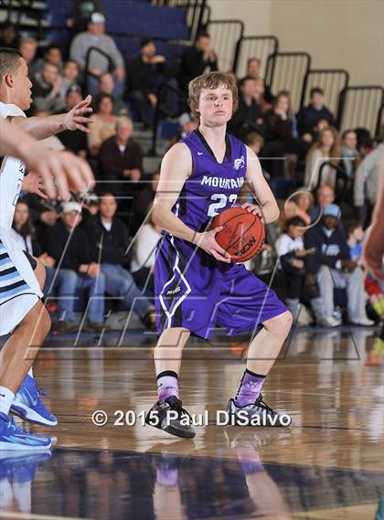 Thumbnail 1 in Valor Christian vs. Mountain View (CHSAA 4A 1st Round) photogallery.