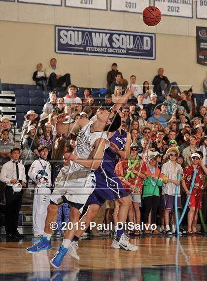 Thumbnail 3 in Valor Christian vs. Mountain View (CHSAA 4A 1st Round) photogallery.