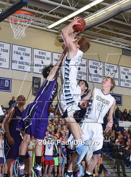 Thumbnail 2 in Valor Christian vs. Mountain View (CHSAA 4A 1st Round) photogallery.