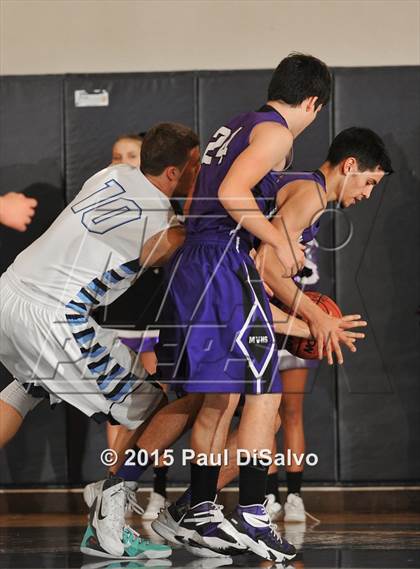 Thumbnail 3 in Valor Christian vs. Mountain View (CHSAA 4A 1st Round) photogallery.