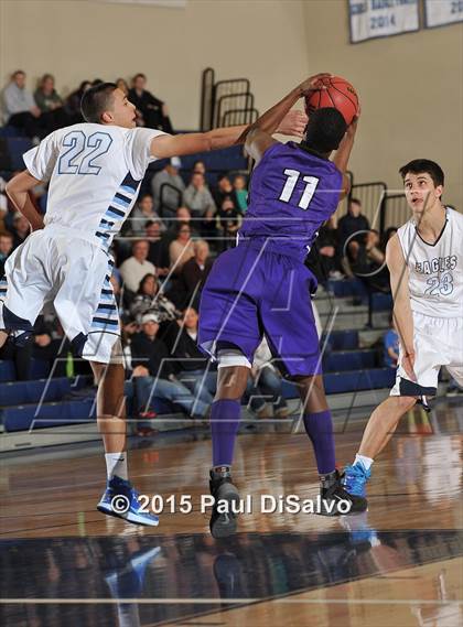 Thumbnail 1 in Valor Christian vs. Mountain View (CHSAA 4A 1st Round) photogallery.