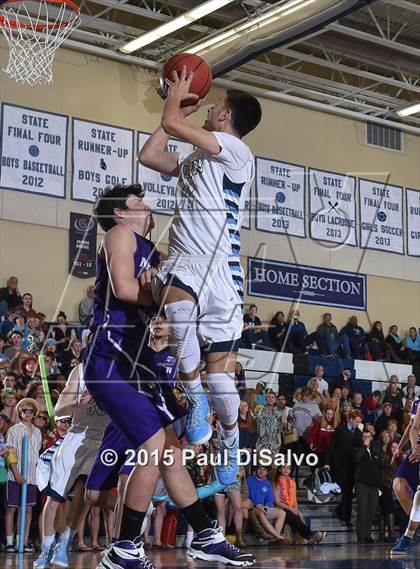 Thumbnail 3 in Valor Christian vs. Mountain View (CHSAA 4A 1st Round) photogallery.