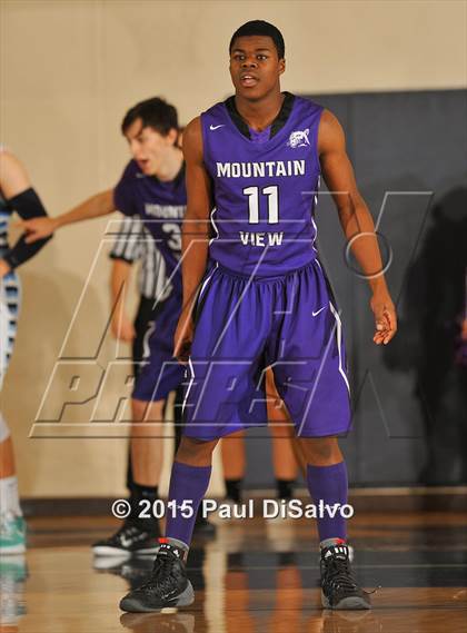 Thumbnail 1 in Valor Christian vs. Mountain View (CHSAA 4A 1st Round) photogallery.