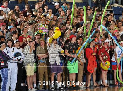 Thumbnail 2 in Valor Christian vs. Mountain View (CHSAA 4A 1st Round) photogallery.