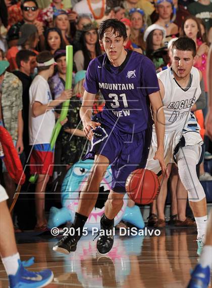 Thumbnail 1 in Valor Christian vs. Mountain View (CHSAA 4A 1st Round) photogallery.