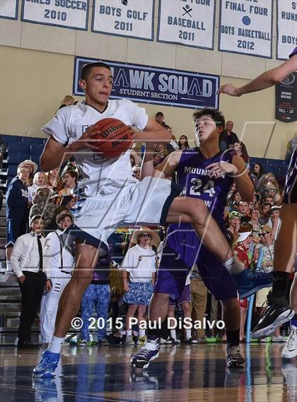 Thumbnail 1 in Valor Christian vs. Mountain View (CHSAA 4A 1st Round) photogallery.