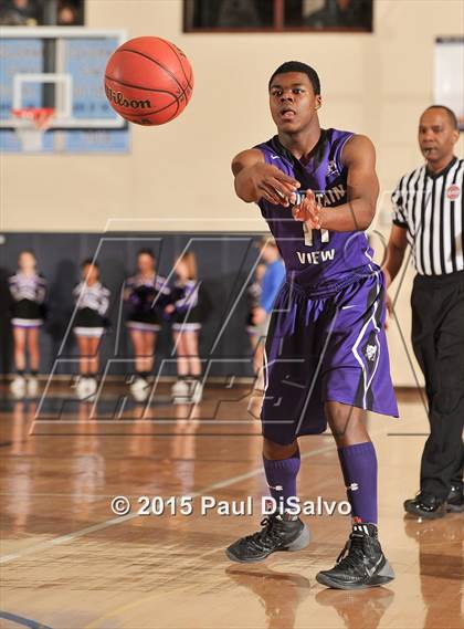 Thumbnail 2 in Valor Christian vs. Mountain View (CHSAA 4A 1st Round) photogallery.