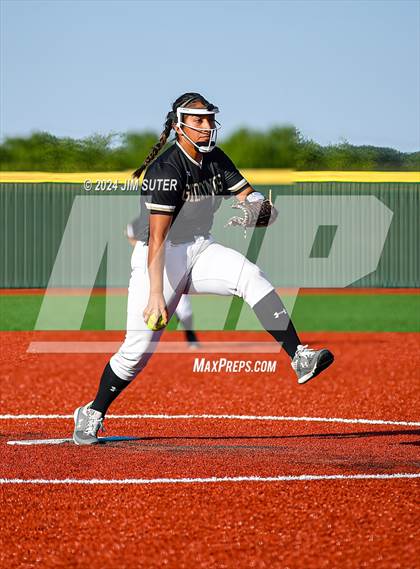 Thumbnail 3 in Mumford vs Giddings photogallery.