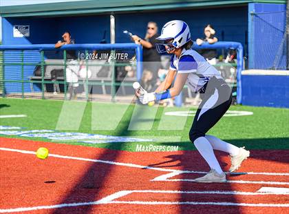 Thumbnail 1 in Mumford vs Giddings photogallery.