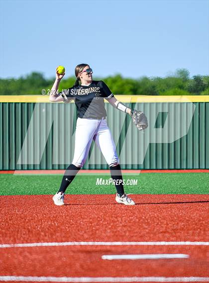 Thumbnail 1 in Mumford vs Giddings photogallery.