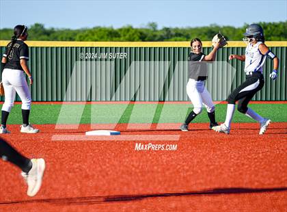 Thumbnail 3 in Mumford vs Giddings photogallery.