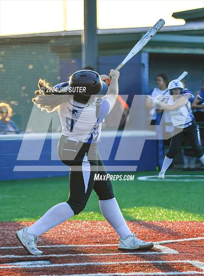 Thumbnail 1 in Mumford vs Giddings photogallery.