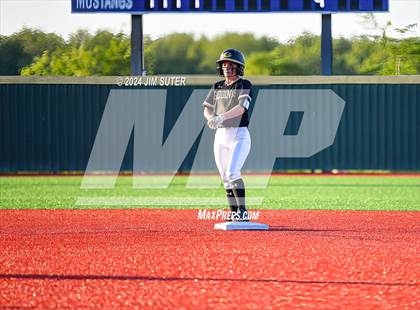 Thumbnail 2 in Mumford vs Giddings photogallery.