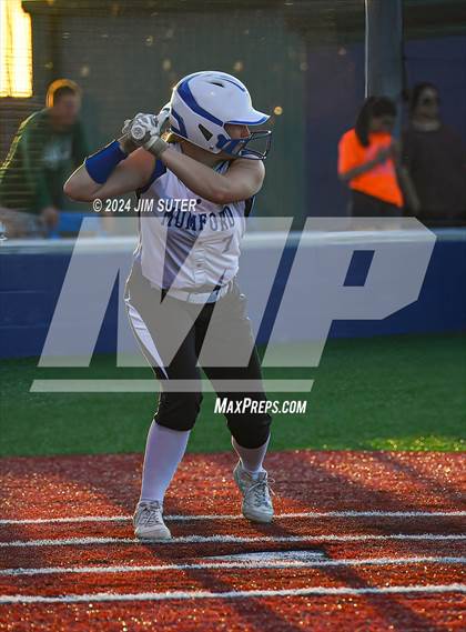 Thumbnail 3 in Mumford vs Giddings photogallery.