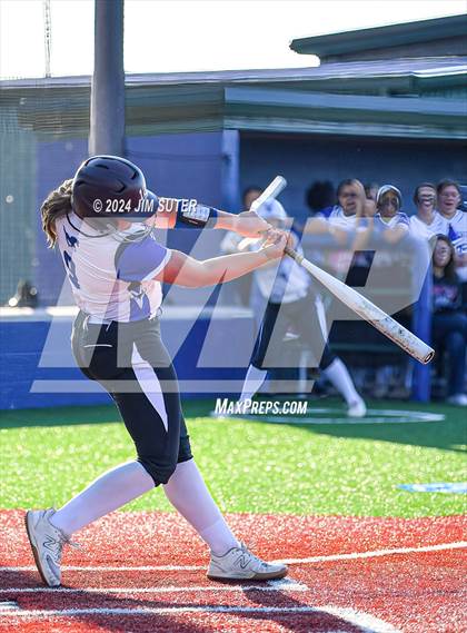 Thumbnail 1 in Mumford vs Giddings photogallery.