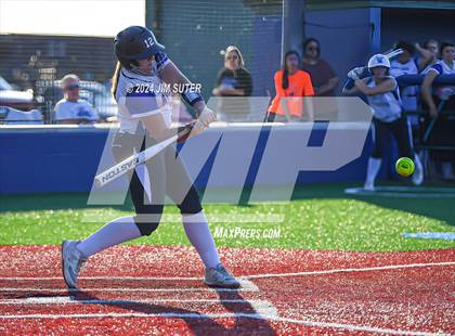 Thumbnail 3 in Mumford vs Giddings photogallery.