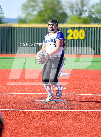 Thumbnail 2 in Mumford vs Giddings photogallery.