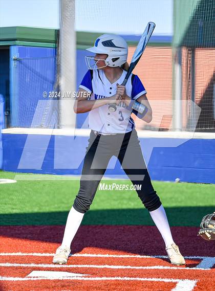 Thumbnail 1 in Mumford vs Giddings photogallery.
