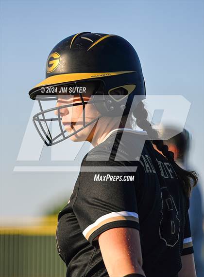 Thumbnail 2 in Mumford vs Giddings photogallery.