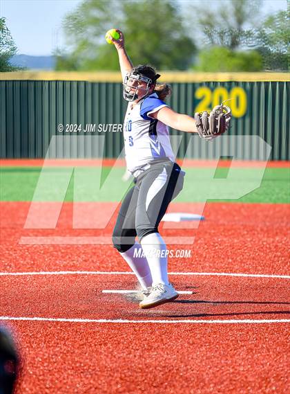 Thumbnail 2 in Mumford vs Giddings photogallery.
