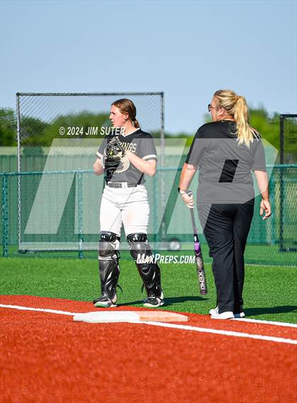 Thumbnail 2 in Mumford vs Giddings photogallery.