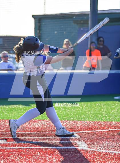 Thumbnail 1 in Mumford vs Giddings photogallery.