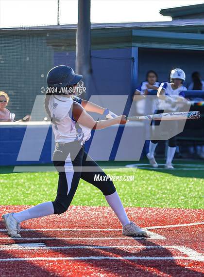 Thumbnail 3 in Mumford vs Giddings photogallery.