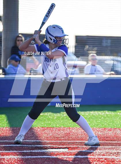 Thumbnail 3 in Mumford vs Giddings photogallery.