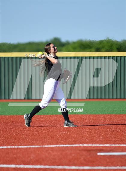 Thumbnail 1 in Mumford vs Giddings photogallery.