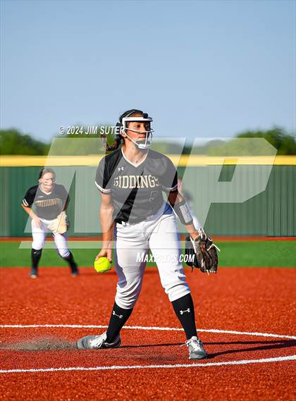 Thumbnail 1 in Mumford vs Giddings photogallery.