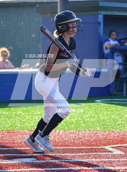 Thumbnail 2 in Mumford vs Giddings photogallery.