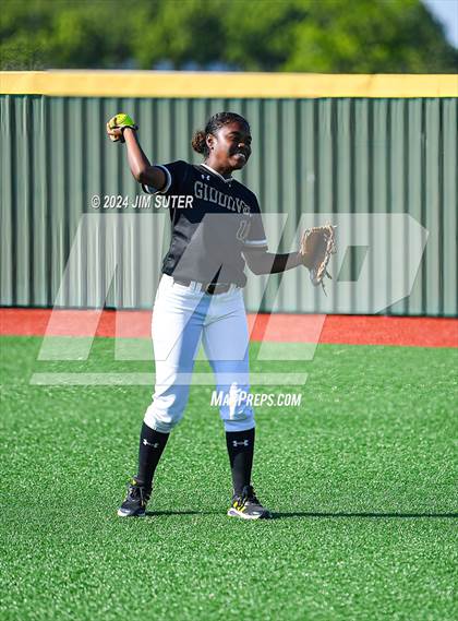 Thumbnail 2 in Mumford vs Giddings photogallery.