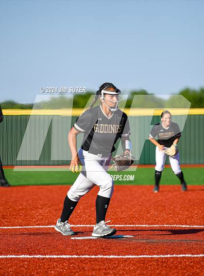 Thumbnail 1 in Mumford vs Giddings photogallery.