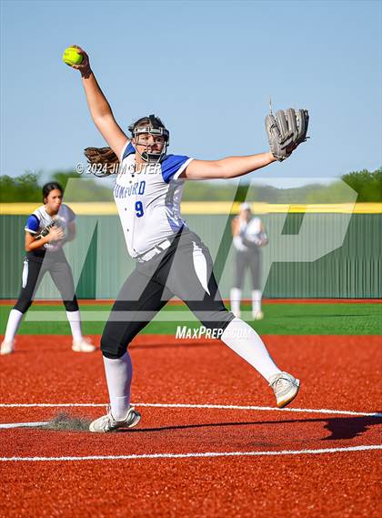 Thumbnail 3 in Mumford vs Giddings photogallery.