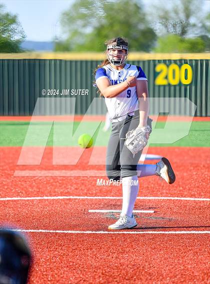 Thumbnail 2 in Mumford vs Giddings photogallery.