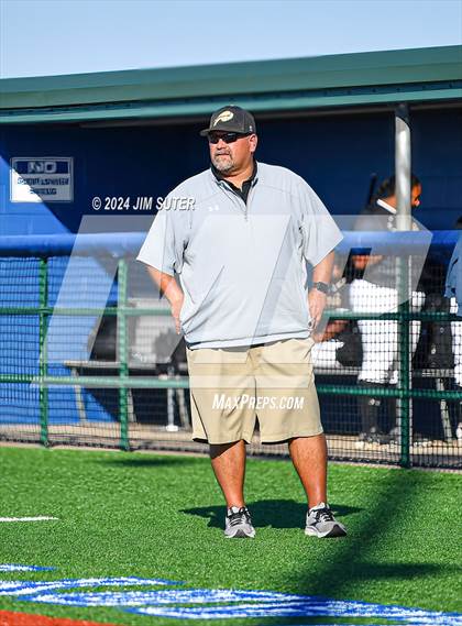 Thumbnail 3 in Mumford vs Giddings photogallery.