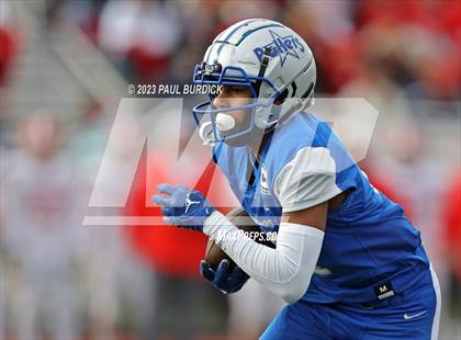 Thumbnail 2 in Steelton-Highspire vs. Fort Cherry (PIAA 1A Championship) photogallery.