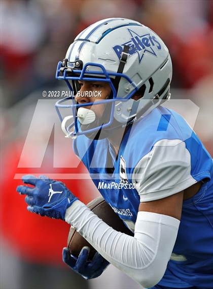 Thumbnail 3 in Steelton-Highspire vs. Fort Cherry (PIAA 1A Championship) photogallery.