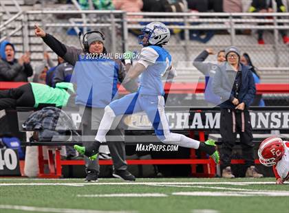 Thumbnail 2 in Steelton-Highspire vs. Fort Cherry (PIAA 1A Championship) photogallery.
