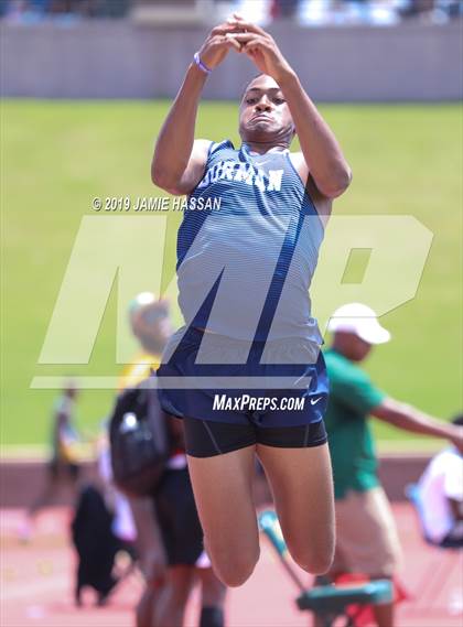 Thumbnail 2 in SCHSL AAAAA State Qualifier (Boys Field Events) photogallery.