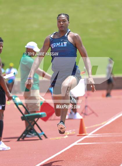 Thumbnail 1 in SCHSL AAAAA State Qualifier (Boys Field Events) photogallery.