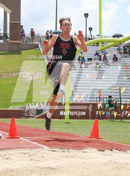 Thumbnail 1 in SCHSL AAAAA State Qualifier (Boys Field Events) photogallery.