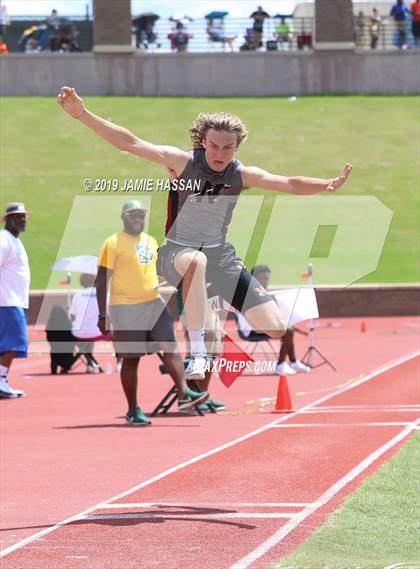 Thumbnail 3 in SCHSL AAAAA State Qualifier (Boys Field Events) photogallery.