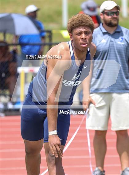Thumbnail 2 in SCHSL AAAAA State Qualifier (Boys Field Events) photogallery.