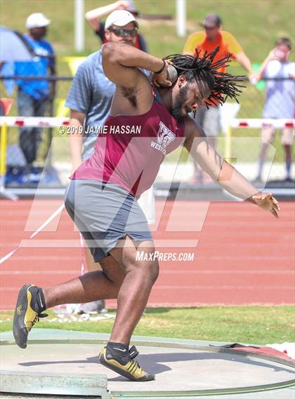 Thumbnail 2 in SCHSL AAAAA State Qualifier (Boys Field Events) photogallery.
