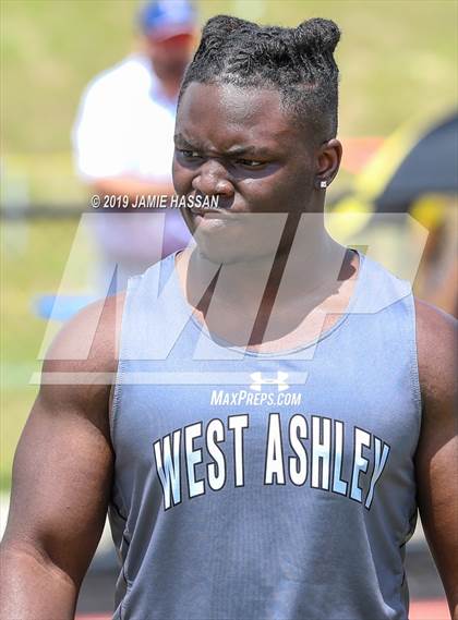 Thumbnail 1 in SCHSL AAAAA State Qualifier (Boys Field Events) photogallery.