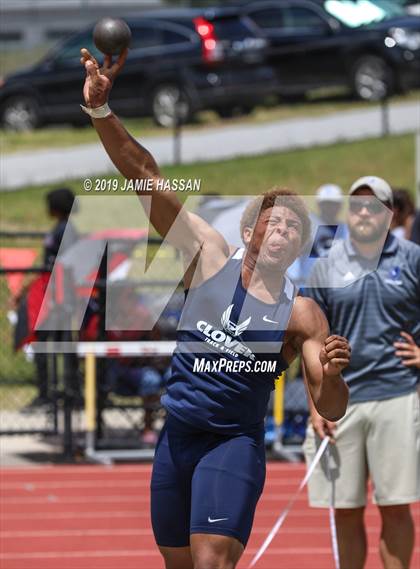 Thumbnail 3 in SCHSL AAAAA State Qualifier (Boys Field Events) photogallery.