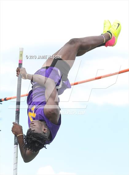 Thumbnail 2 in SCHSL AAAAA State Qualifier (Boys Field Events) photogallery.