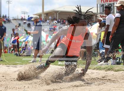Thumbnail 2 in SCHSL AAAAA State Qualifier (Boys Field Events) photogallery.